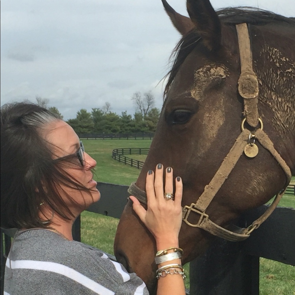 Meet your Posher, Sharon